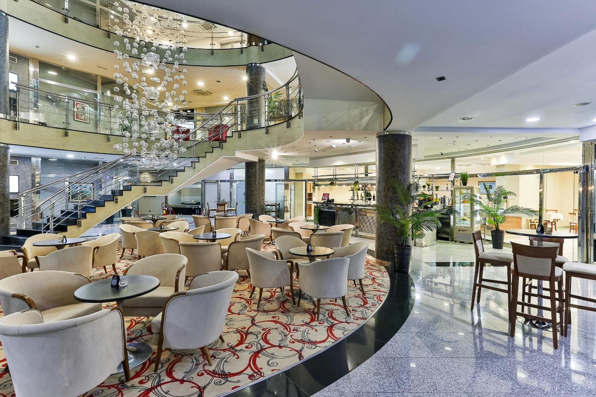 Kings Park Hotel Podgorica Esterno foto