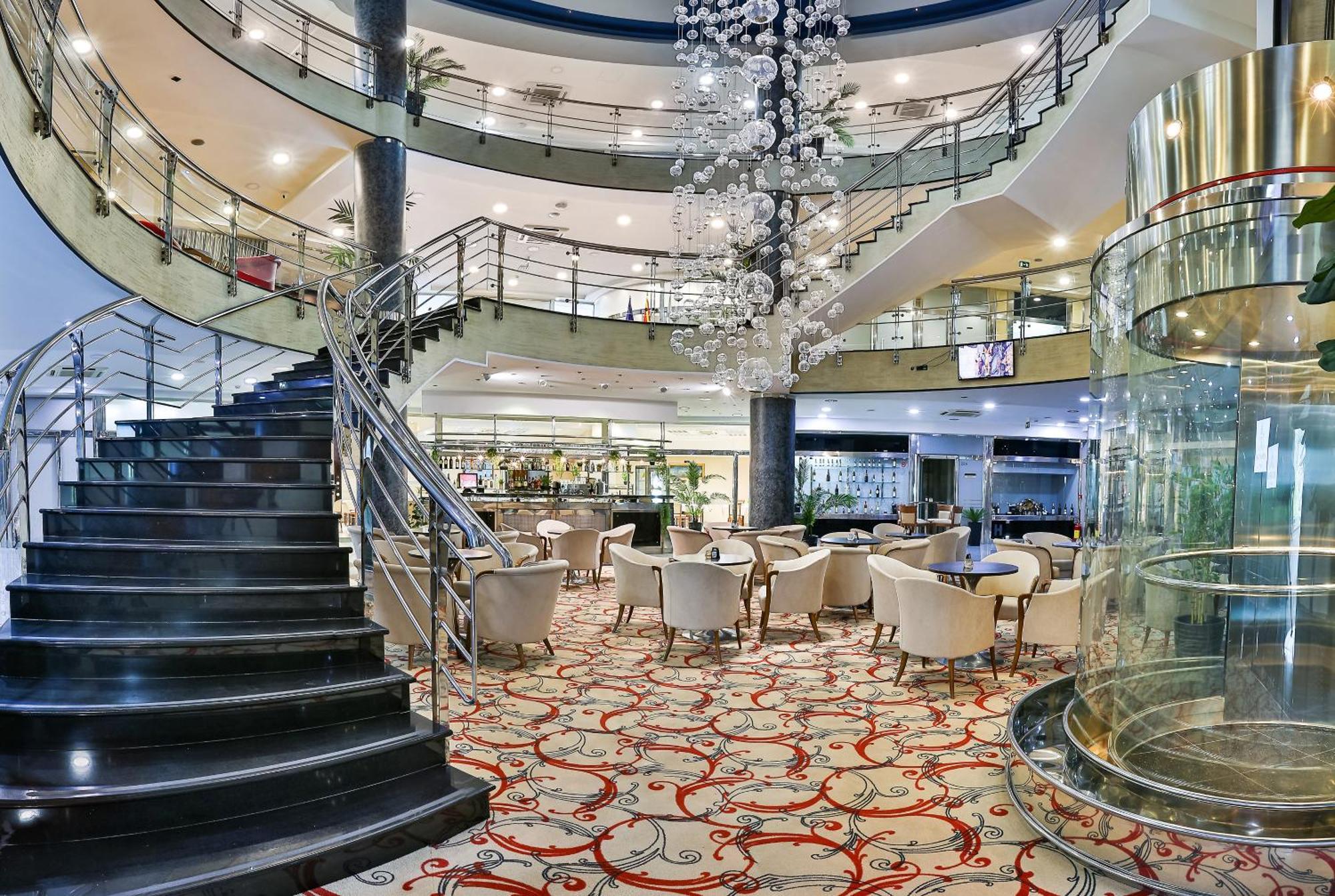Kings Park Hotel Podgorica Esterno foto